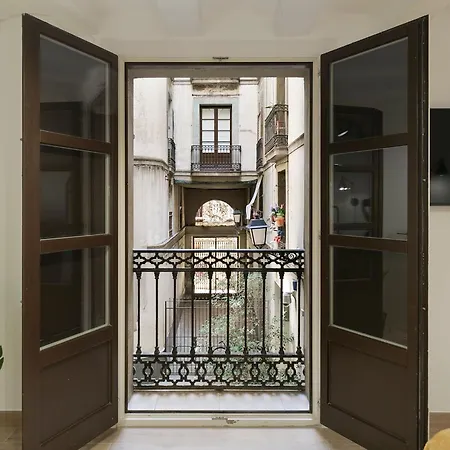 Keyfamily Loft Ramblas * Barcelona
