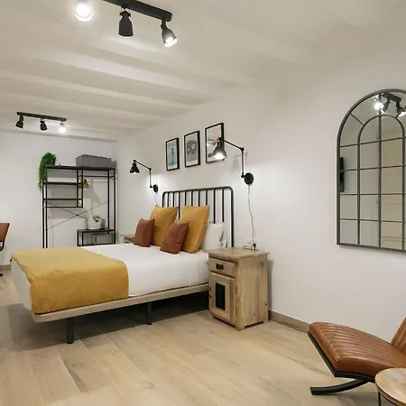 Keyfamily Loft Ramblas * Барселона
